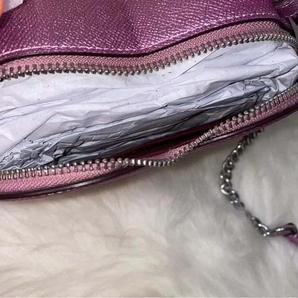 Coach Heart Crossbody New - Picture 4 of 15